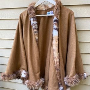Vintage wool wrap with Faux fur